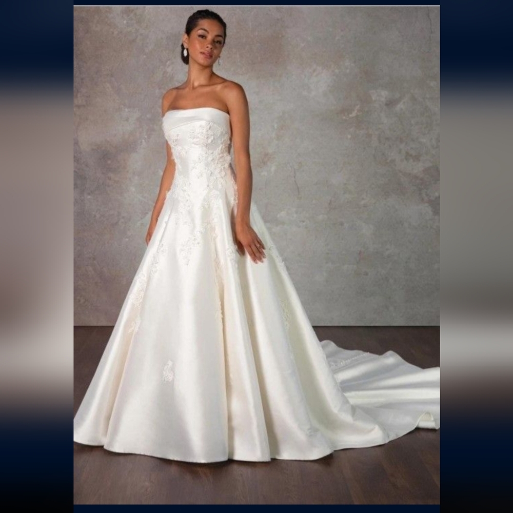 Brand new Romantic 3D Floral Strapless A-Line Wedding Dress in Luxe Mikado.